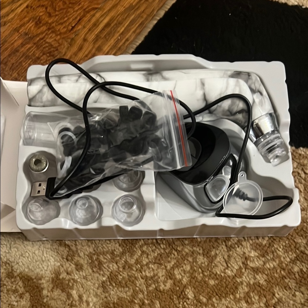 Sonic Refresher Skincare Tool - White Marble - Picture 2 of 4
